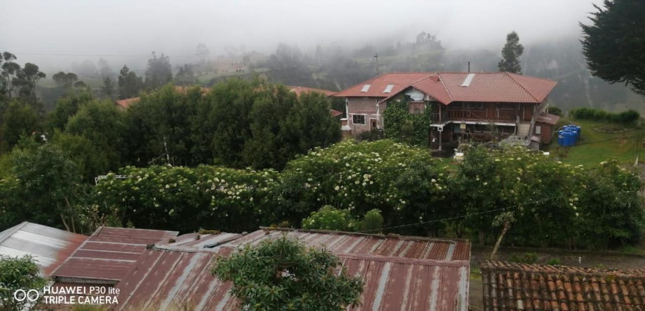 Hostal El Vaquero Chugchilan Екстер'єр фото
